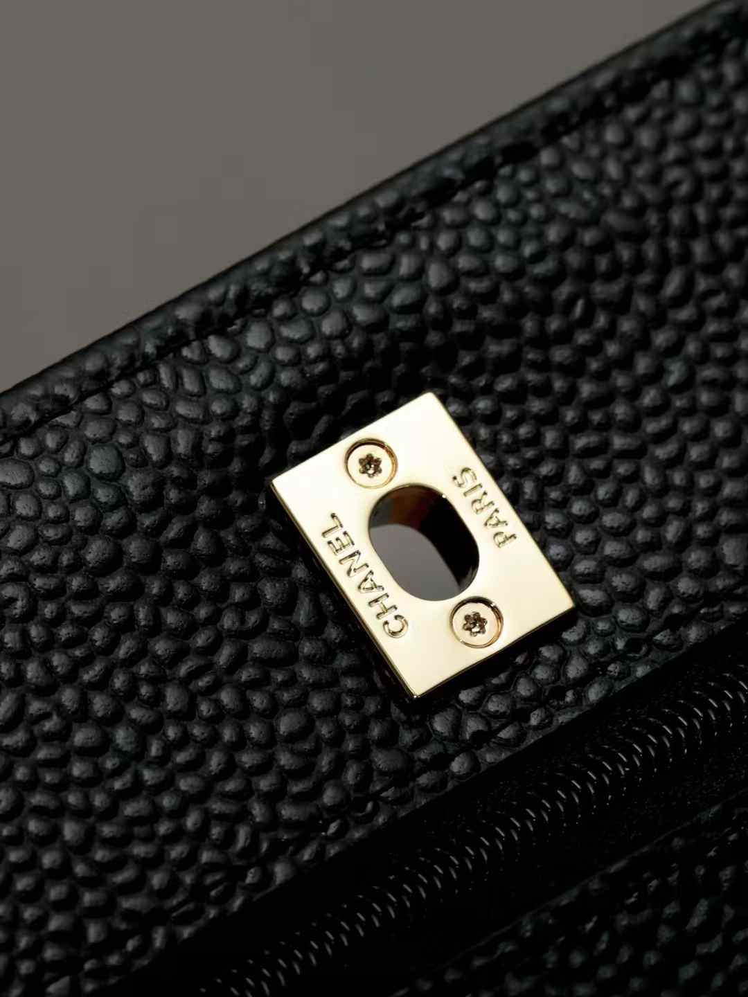 Chanel Chain wallet view 4
