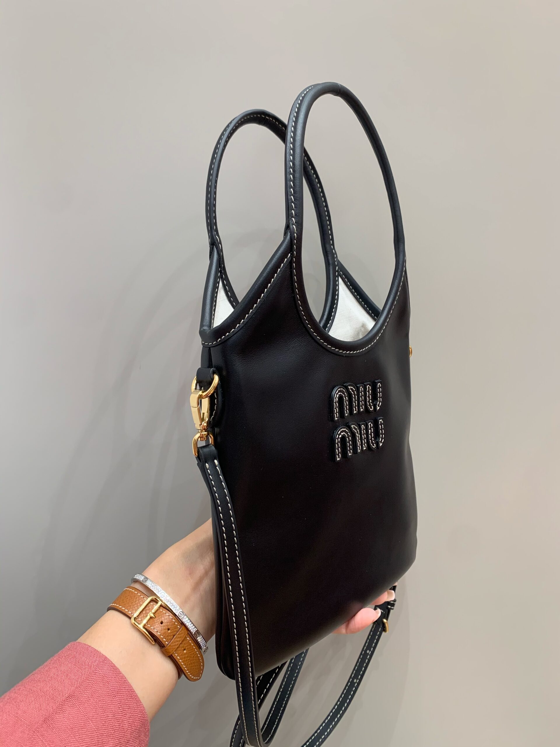 Miu Miu IVY leather handbag view 8