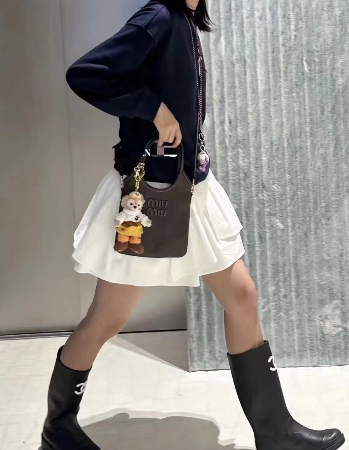 Miu Miu IVY leather handbag view 11
