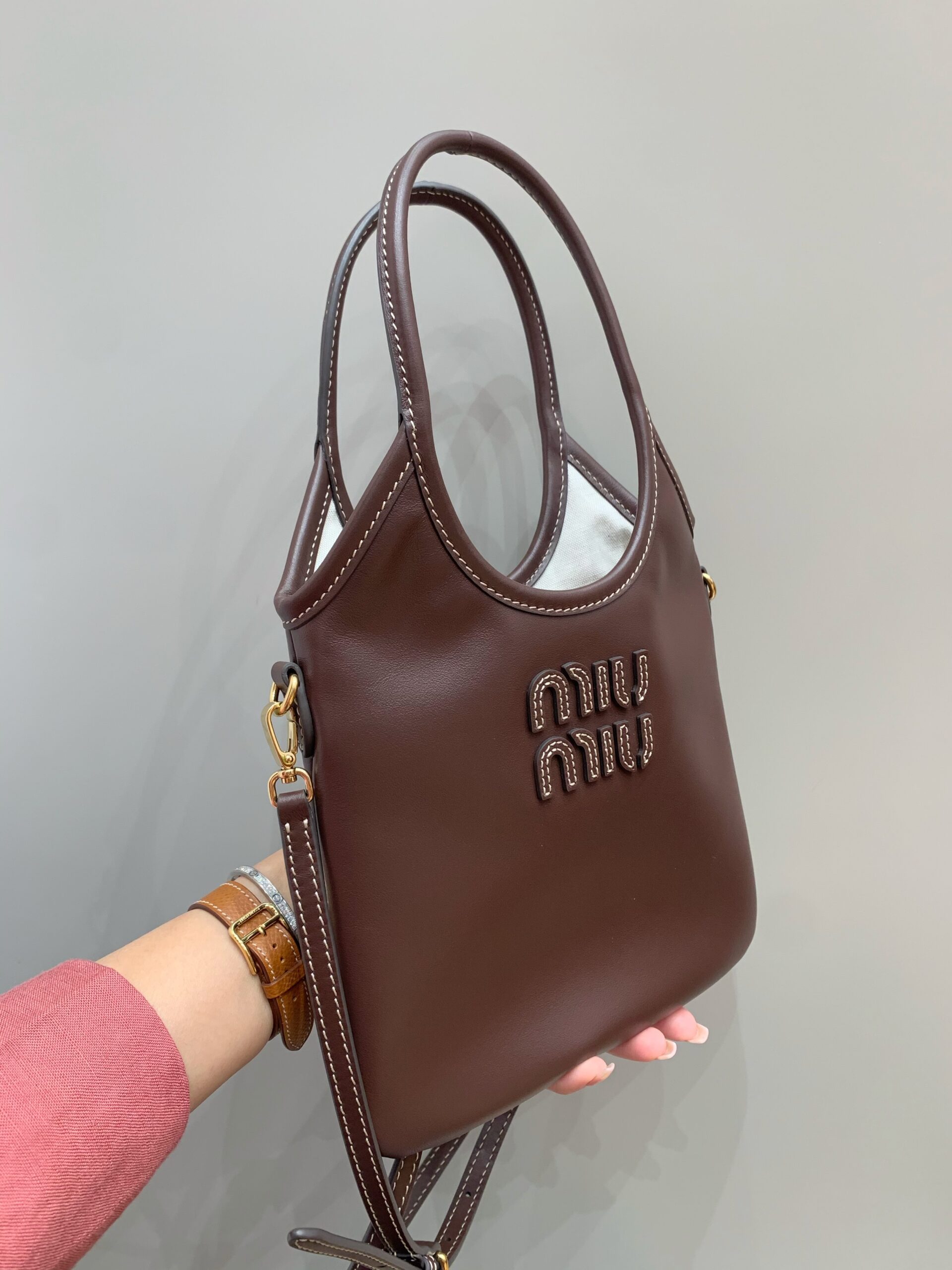 Miu Miu IVY leather handbag view 9
