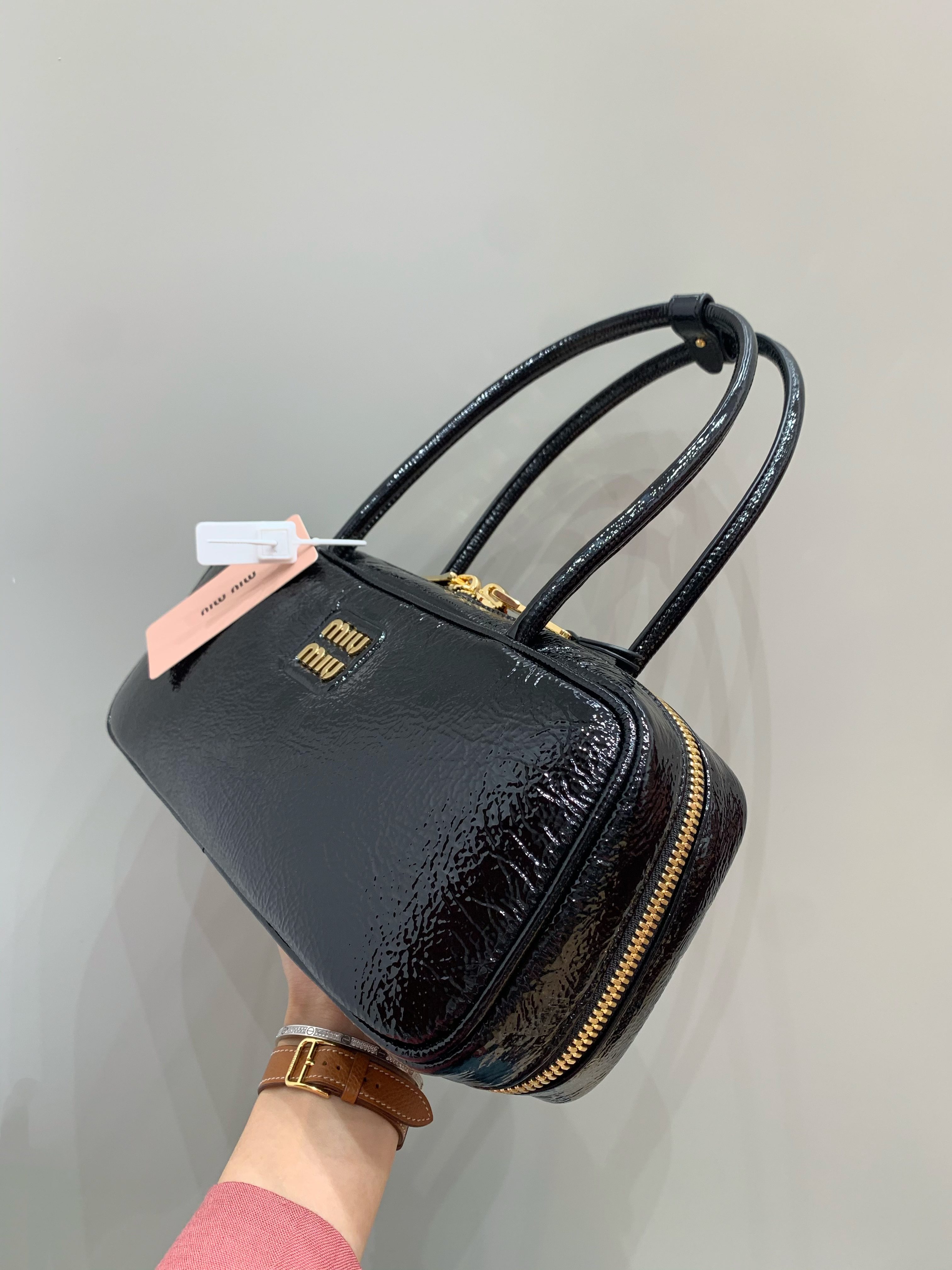 Miu Miu Beau leather bag view 3