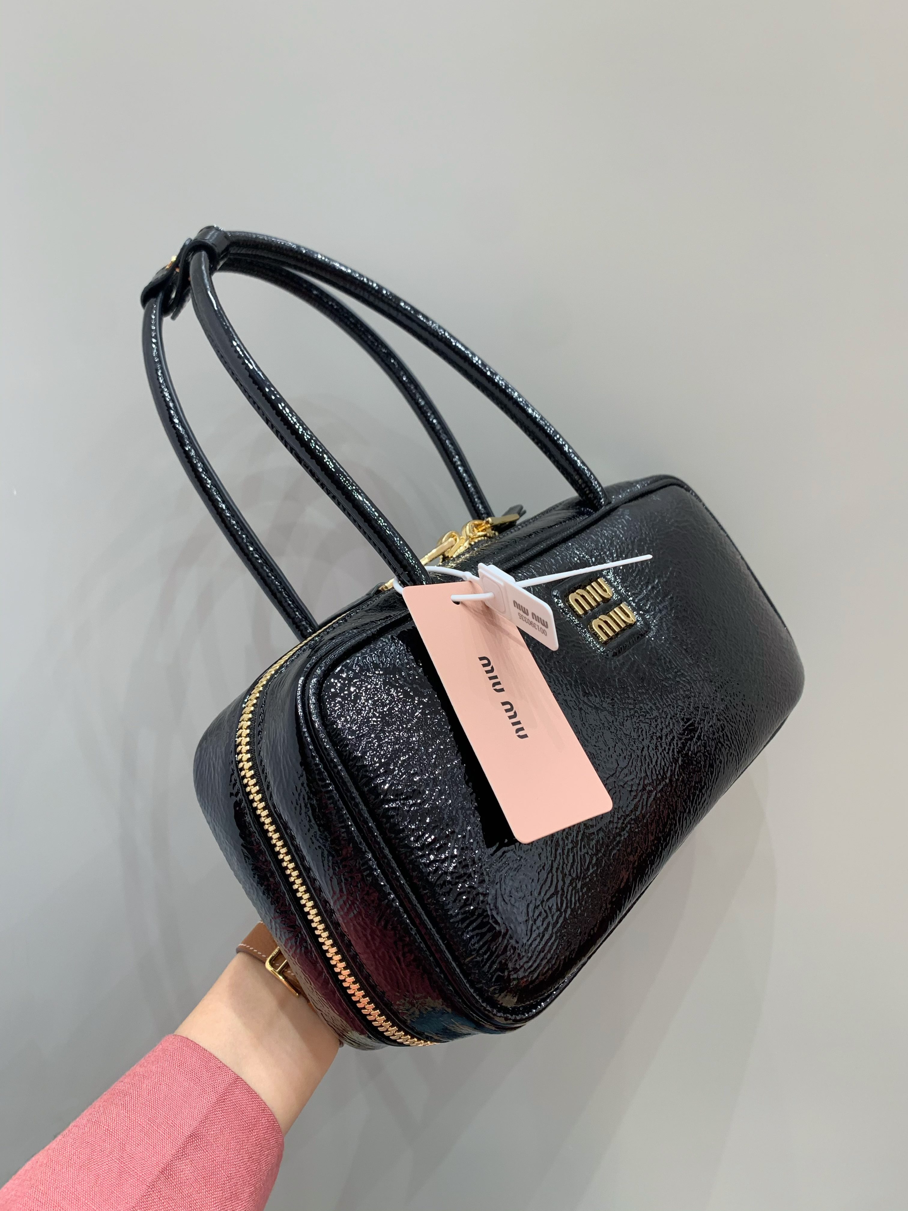 Miu Miu Beau leather bag view 4