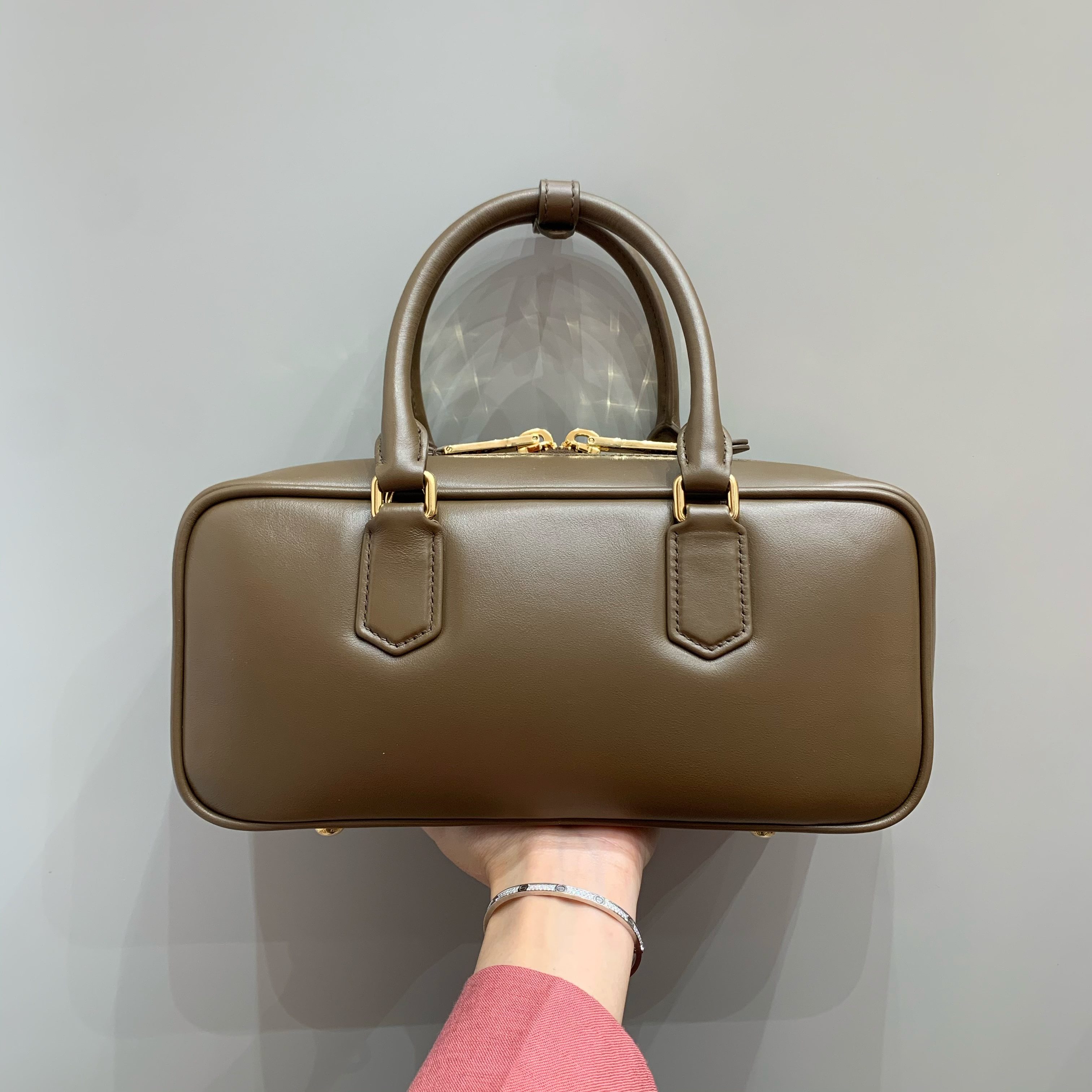 Miu Miu Beau leather bag view 2