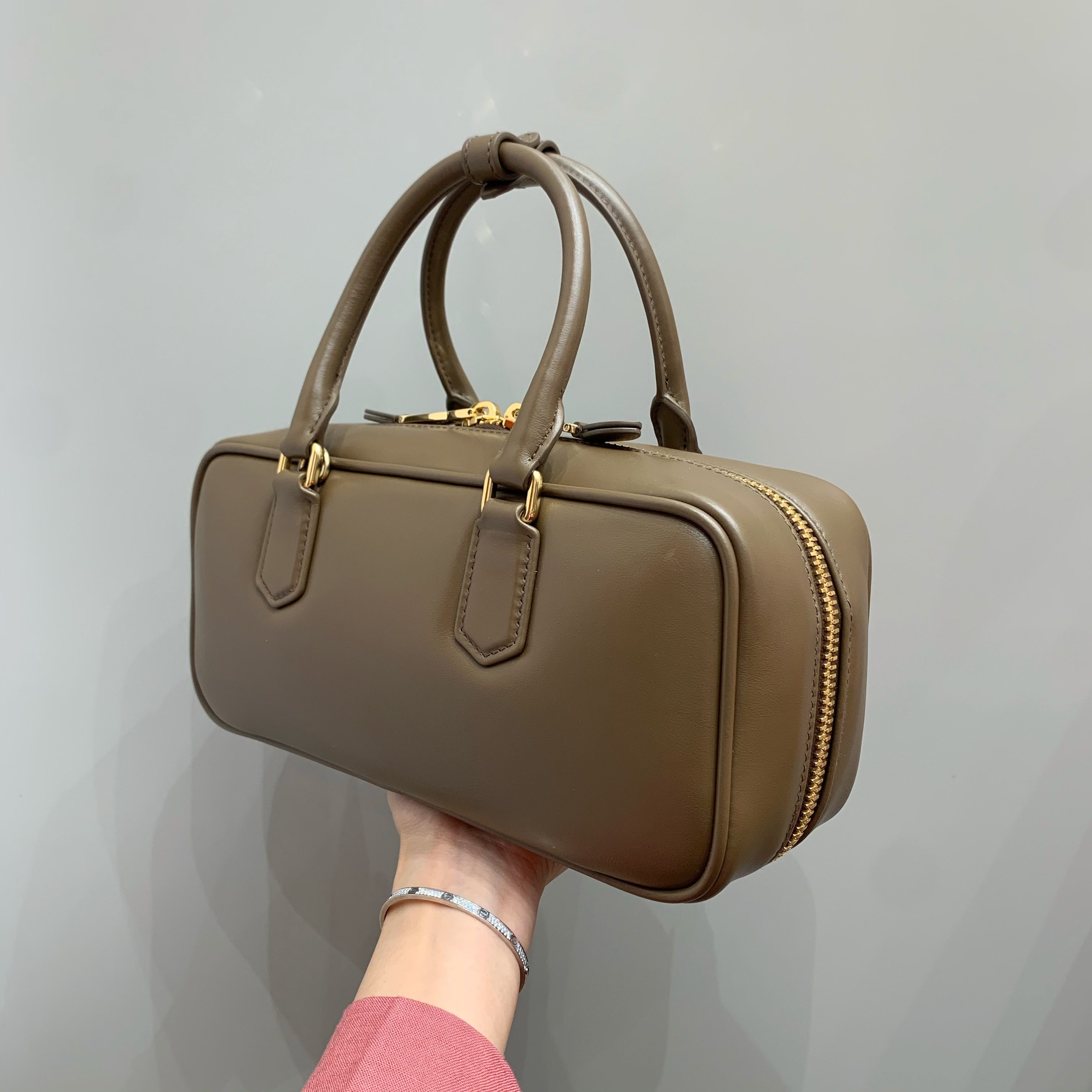 Miu Miu Beau leather bag view 5