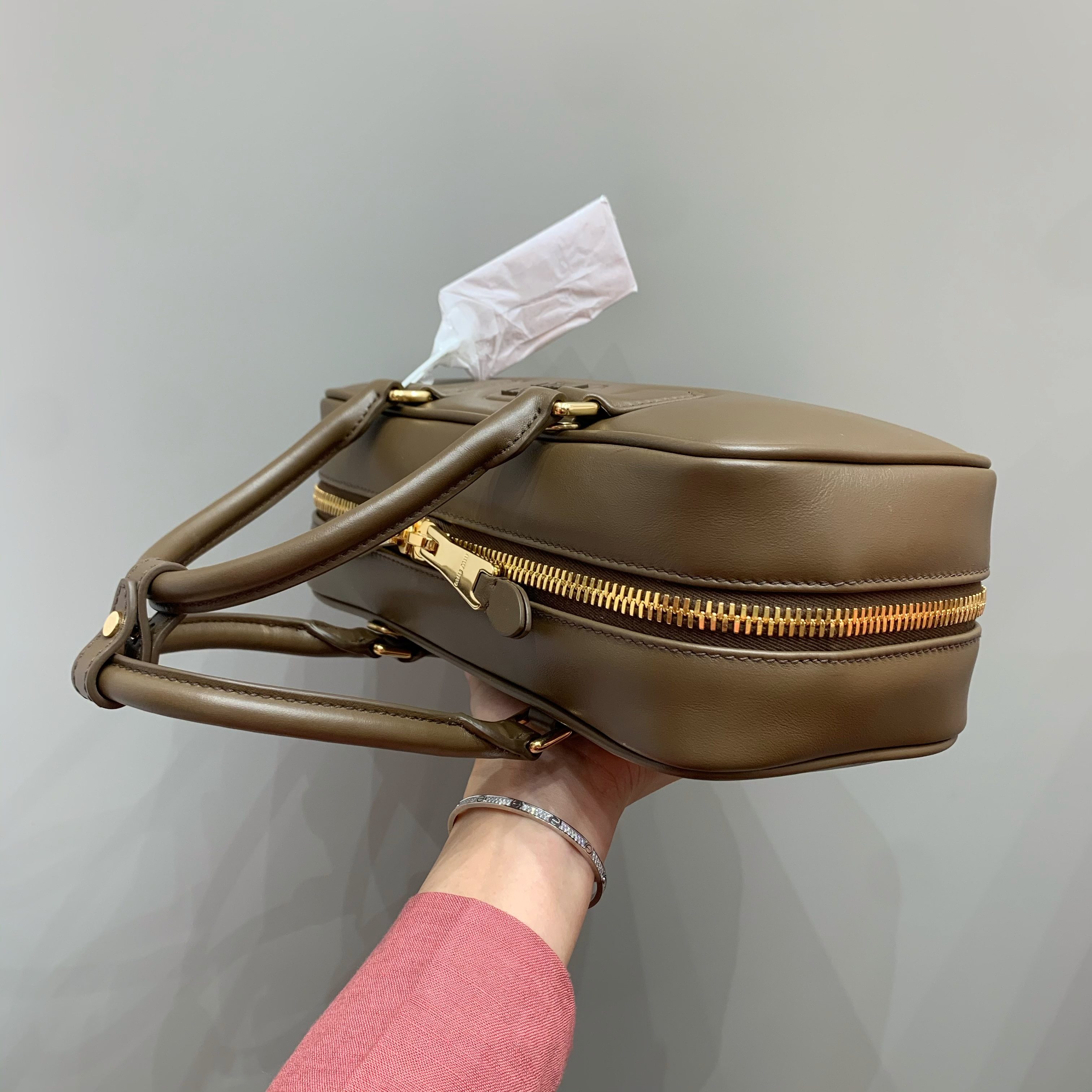 Miu Miu Beau leather bag view 7