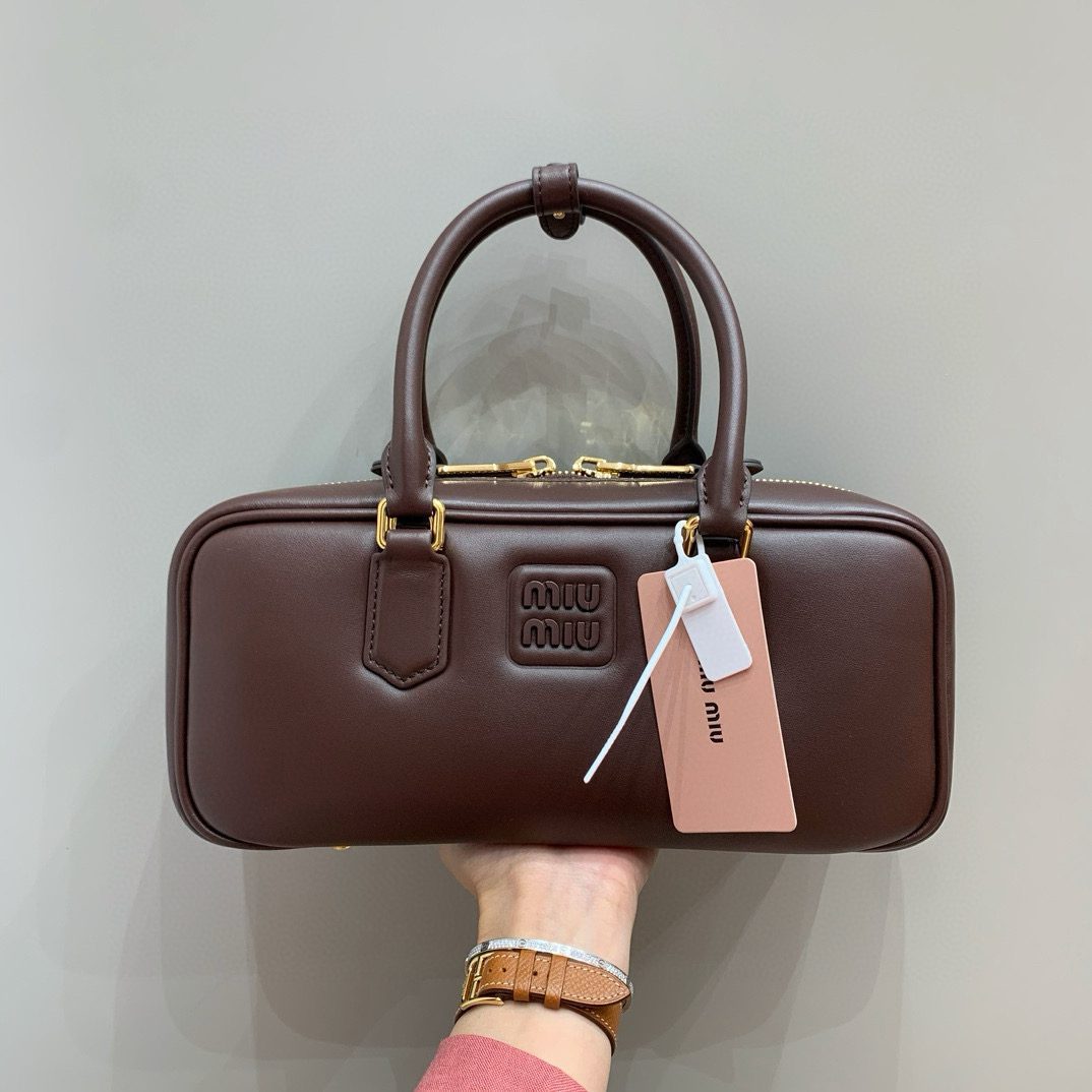 Miu Miu Beau leather bag view 1
