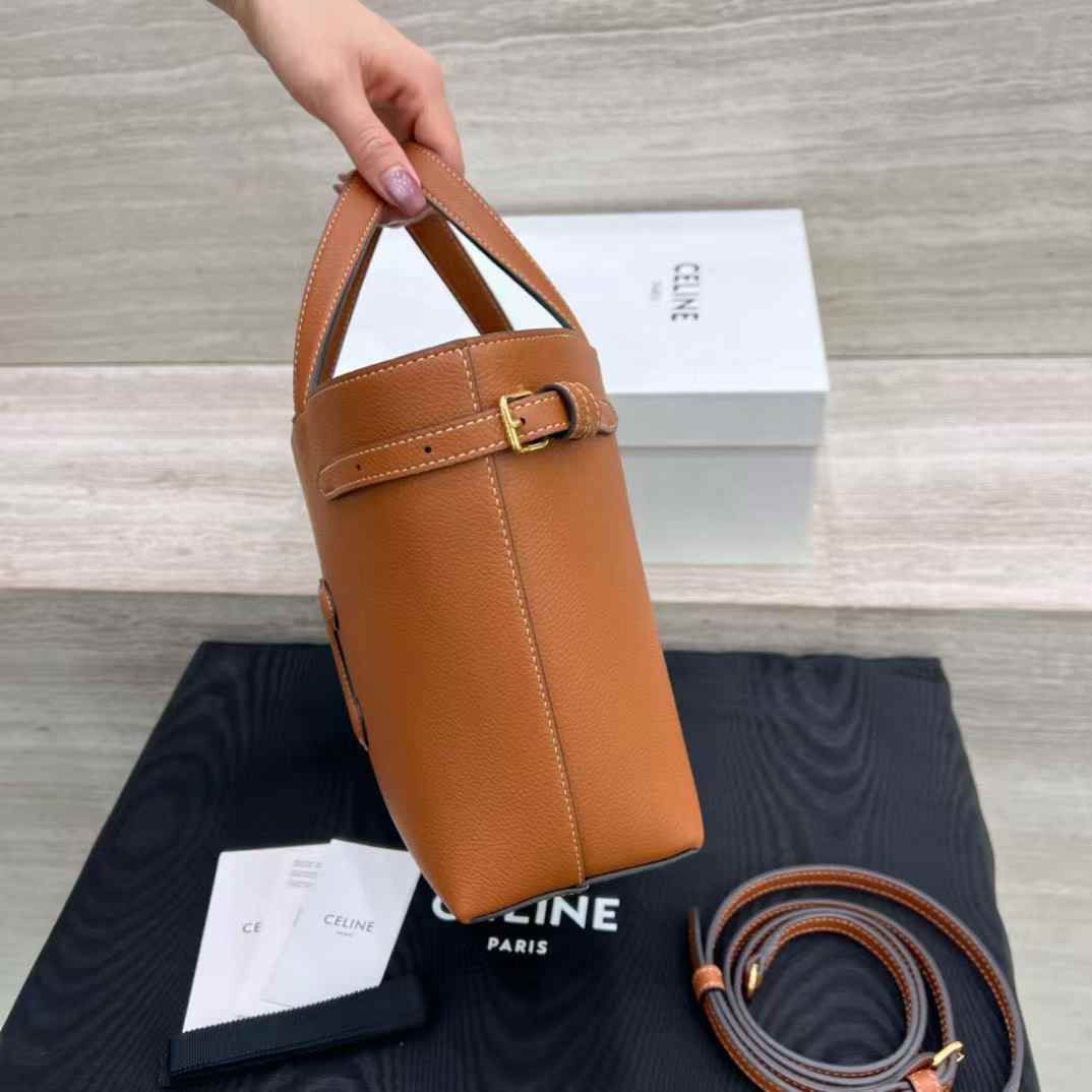 Celine MINI CABAS ANAIS CUIR TRIOMPHE in Grained calfskin view 3