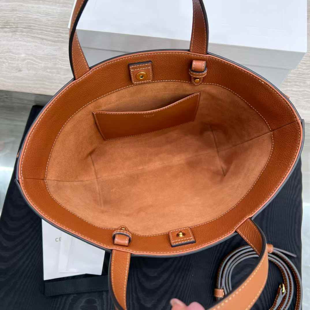 Celine MINI CABAS ANAIS CUIR TRIOMPHE in Grained calfskin view 4