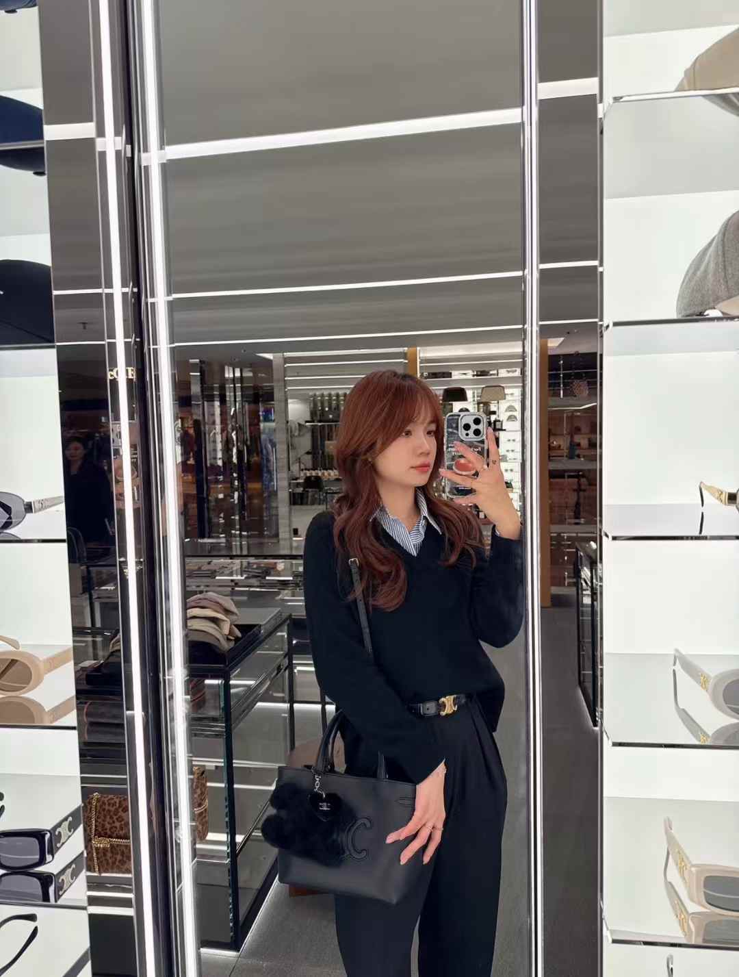 Celine MINI CABAS ANAIS CUIR TRIOMPHE in Grained calfskin view 9