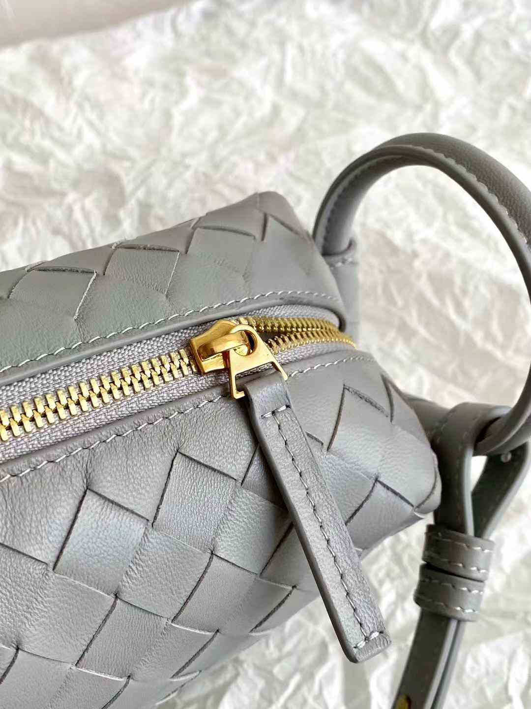 Bottega Veneta Loop Top Handle view 14