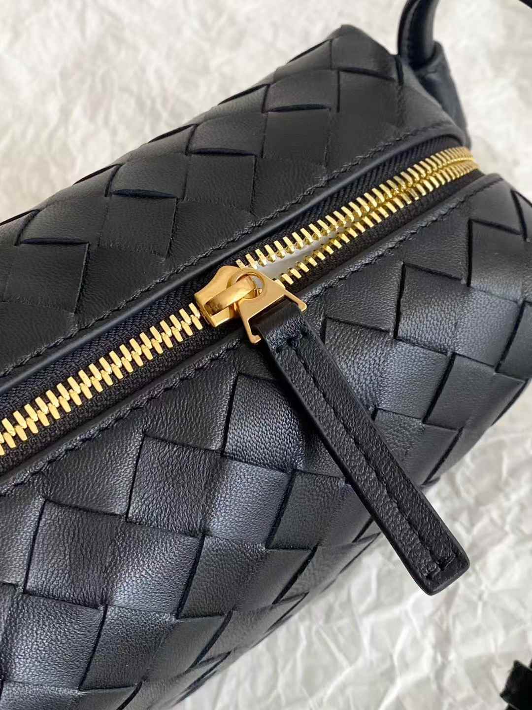 Bottega Veneta Loop Top Handle view 21