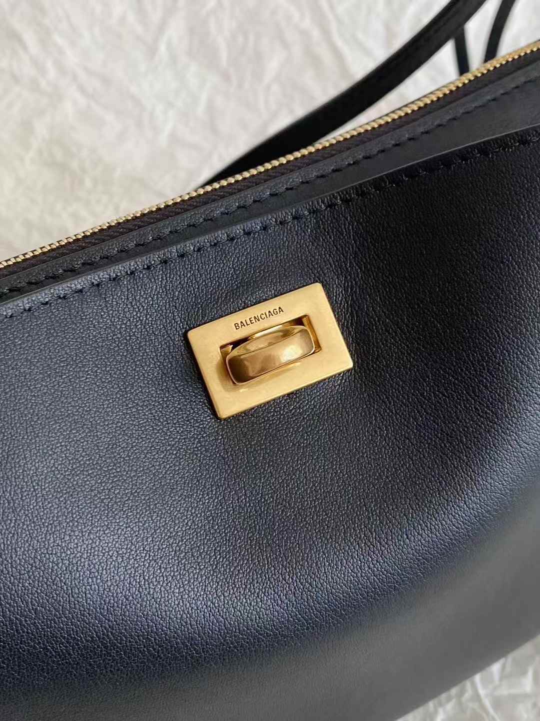 Balenciaga Women’s Rodeo Sling Pochette in Black view 5