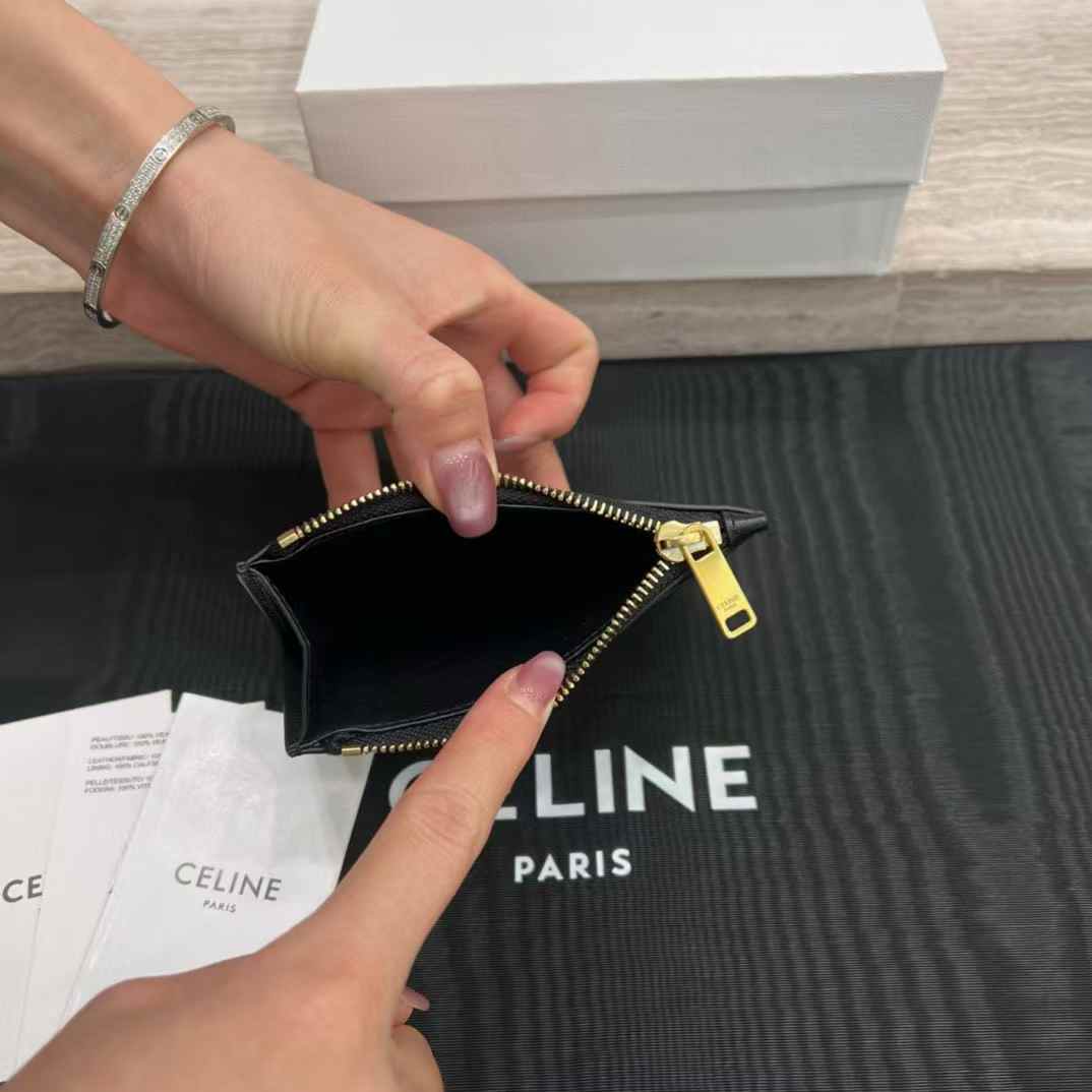 Celine Card Holder Cuir Triomphe In Shiny Calfskin view 3