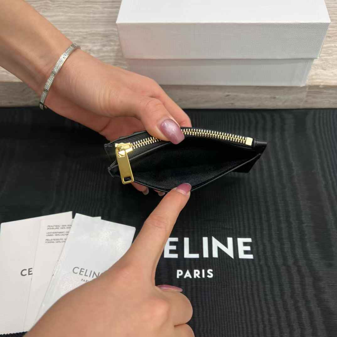 Celine Card Holder Cuir Triomphe In Shiny Calfskin view 5