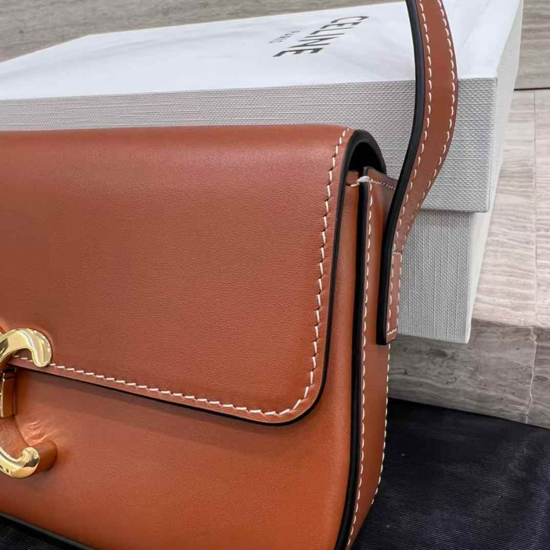 Celine SHOULDER BAG CLAUDE in Natural Calfskin view 7