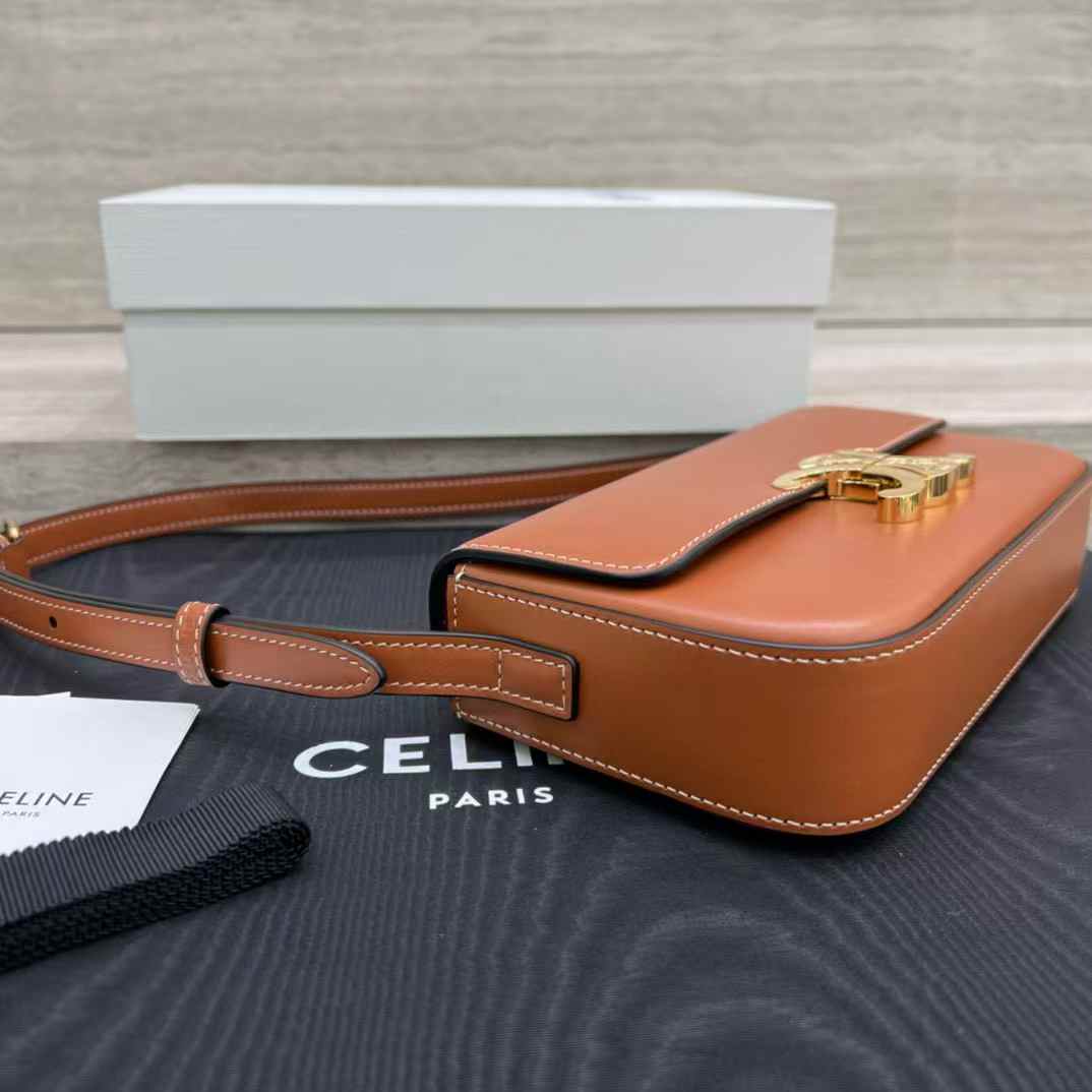 Celine SHOULDER BAG CLAUDE in Natural Calfskin view 9