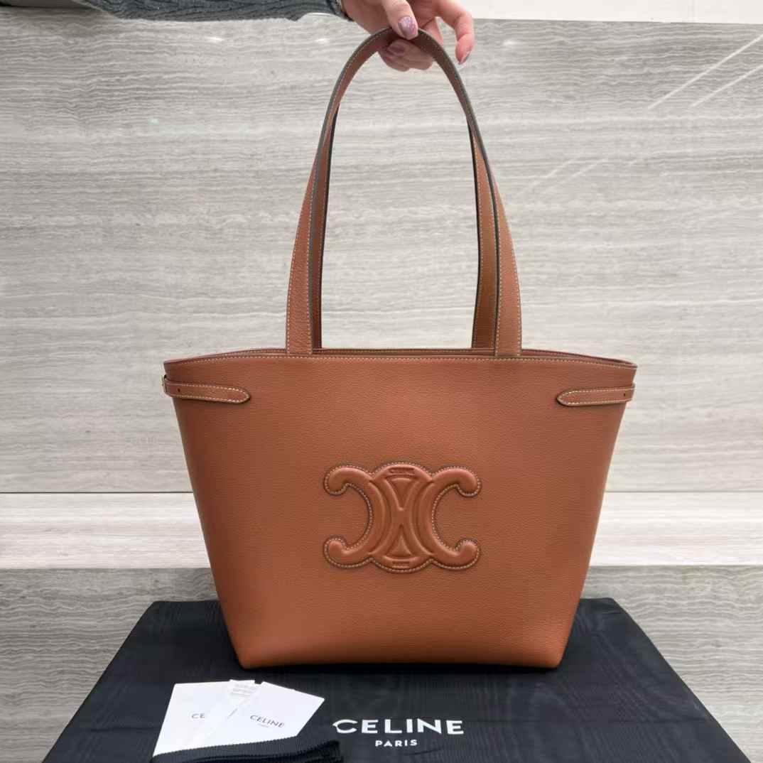 Celine CABAS ANAÏS CUIR TRIOMPHE in Grained calfskin view 1