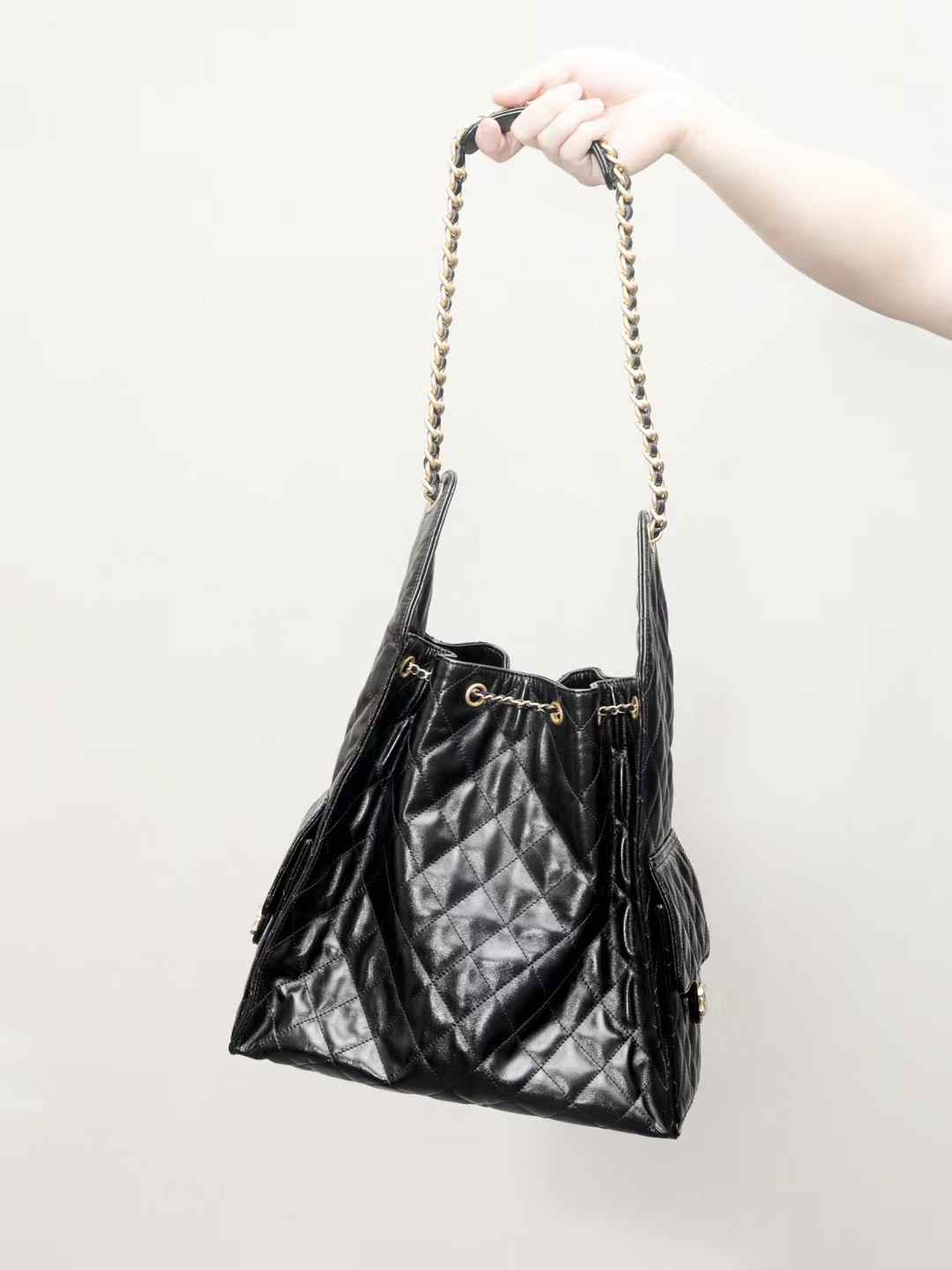 Chanel 25 Bags view 2