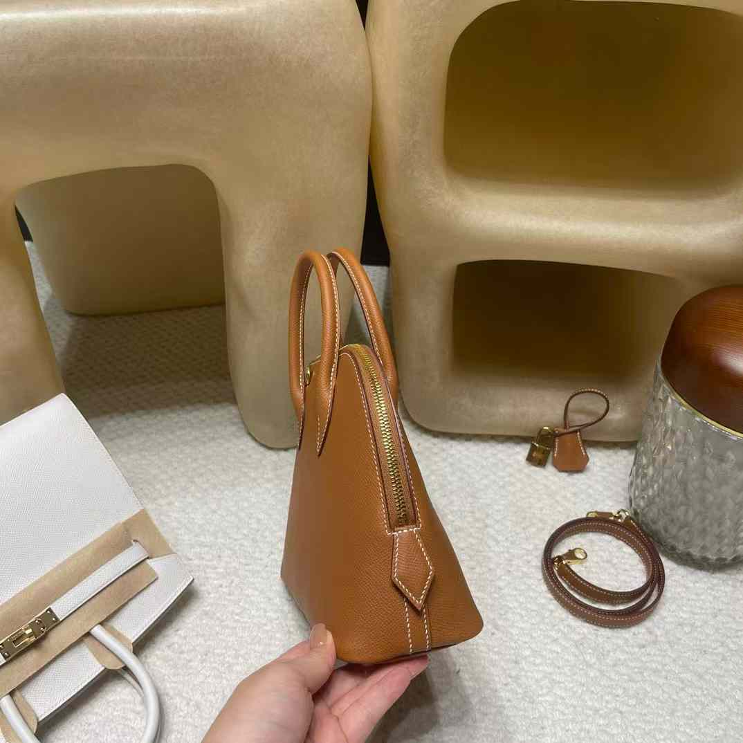 Hermès Bolide Bag view 4