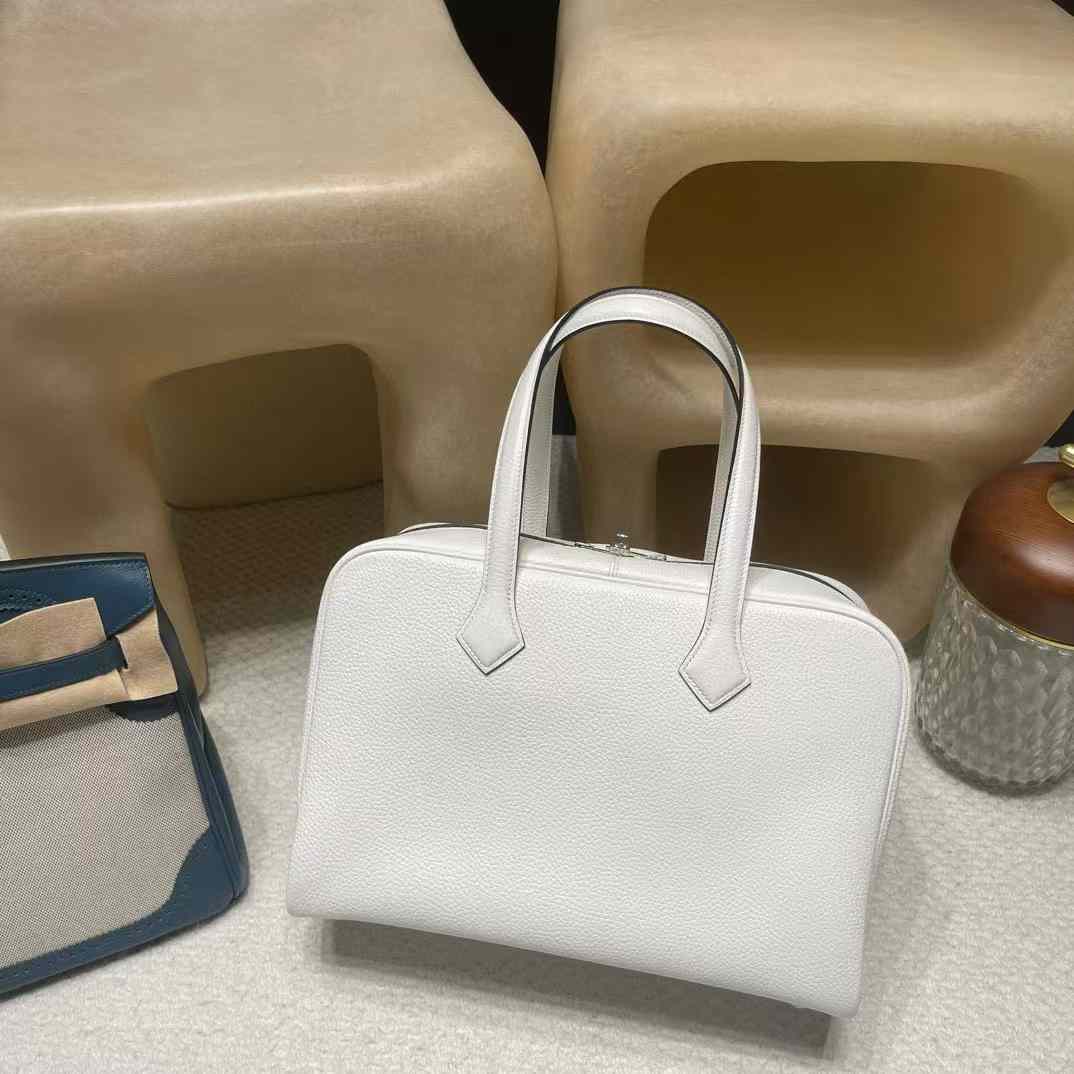 Hermès Victoia Bag view 1