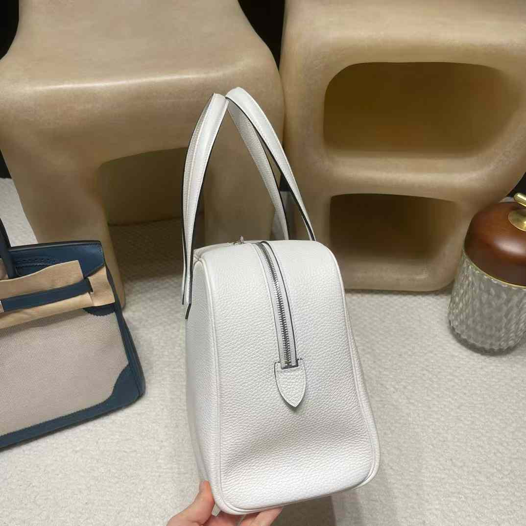 Hermès Victoia Bag view 4