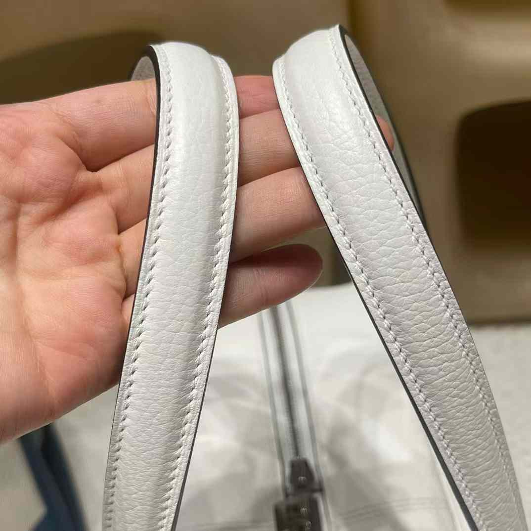 Hermès Victoia Bag view 5