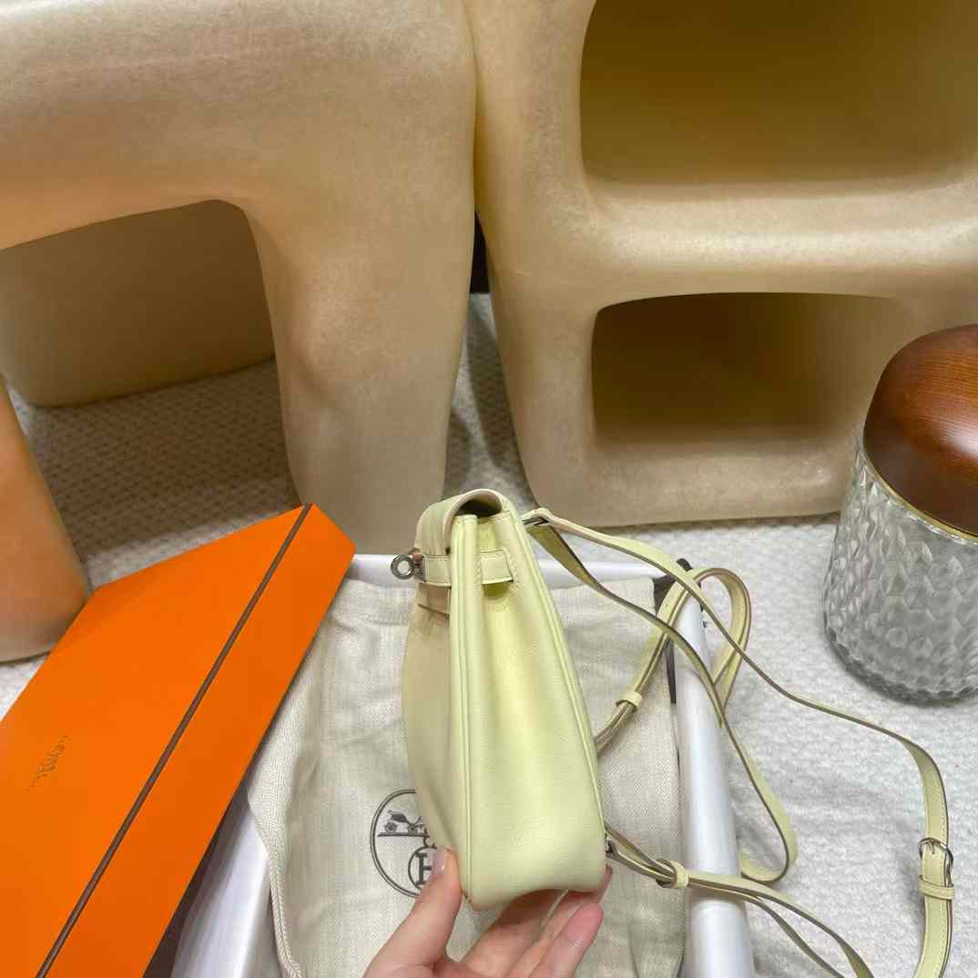 Hermès KELLY JUMP Backpack view 5