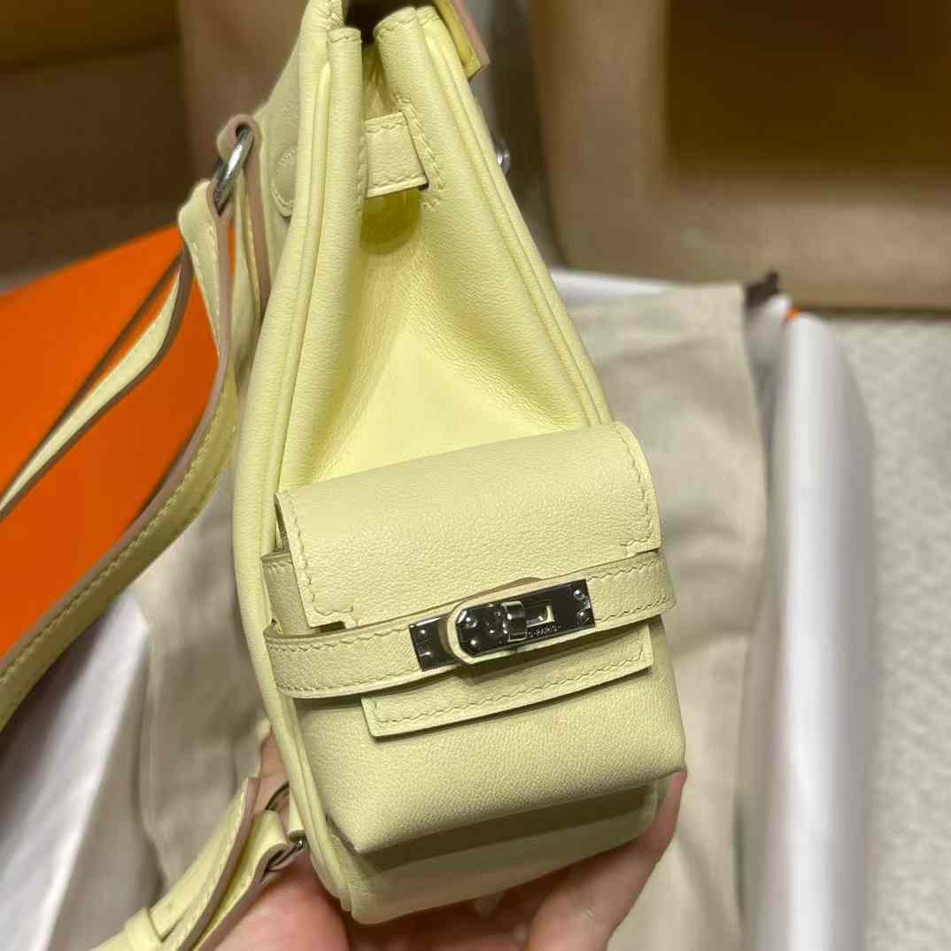 Hermès KELLY JUMP Backpack view 7