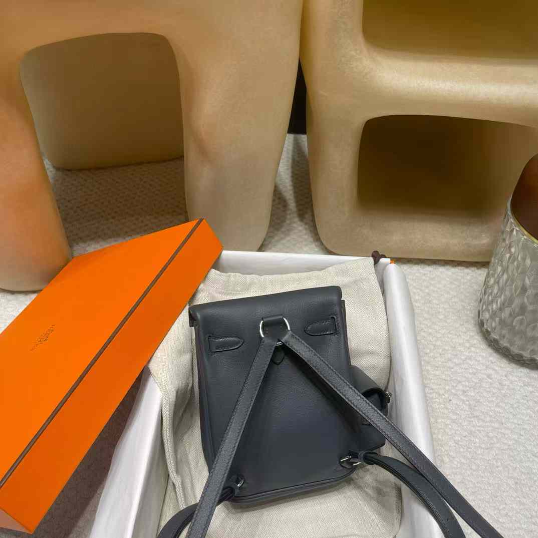 Hermès KELLY JUMP Backpack view 3