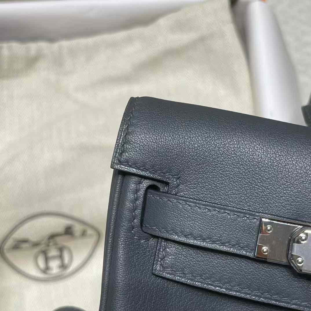 Hermès KELLY JUMP Backpack view 8