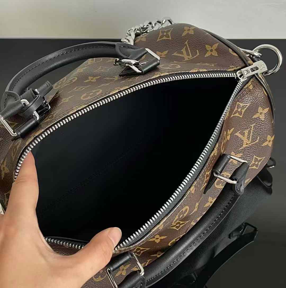 Louis Vuitton Speedy Soft 30 Crafty M12243 view 8