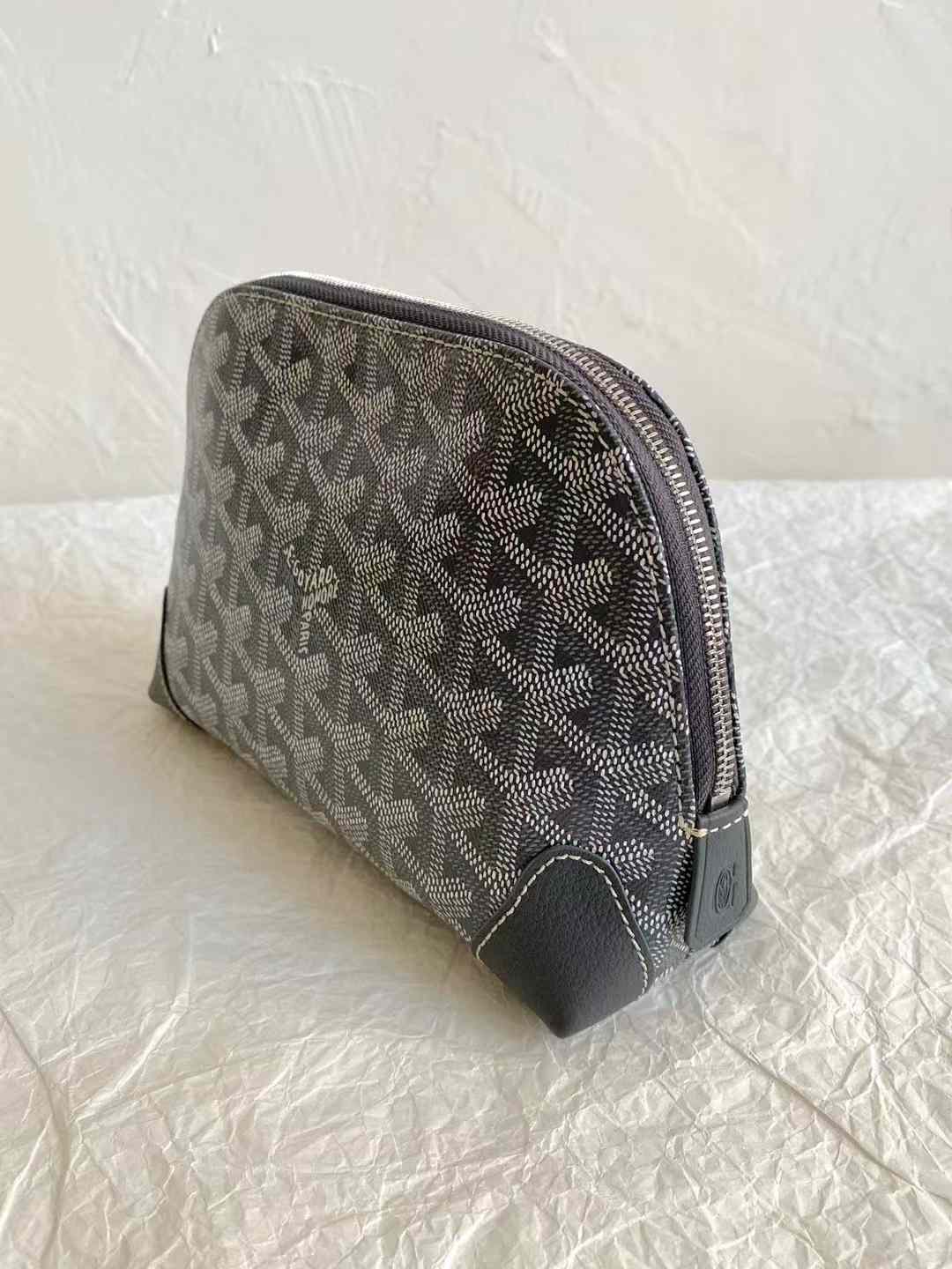 Goyard Vendôme Cosmetic Pouch view 13
