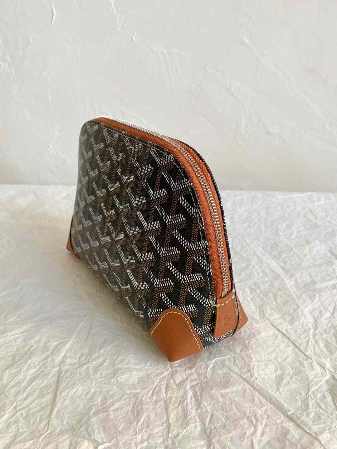 Goyard Vendôme Cosmetic Pouch view 21