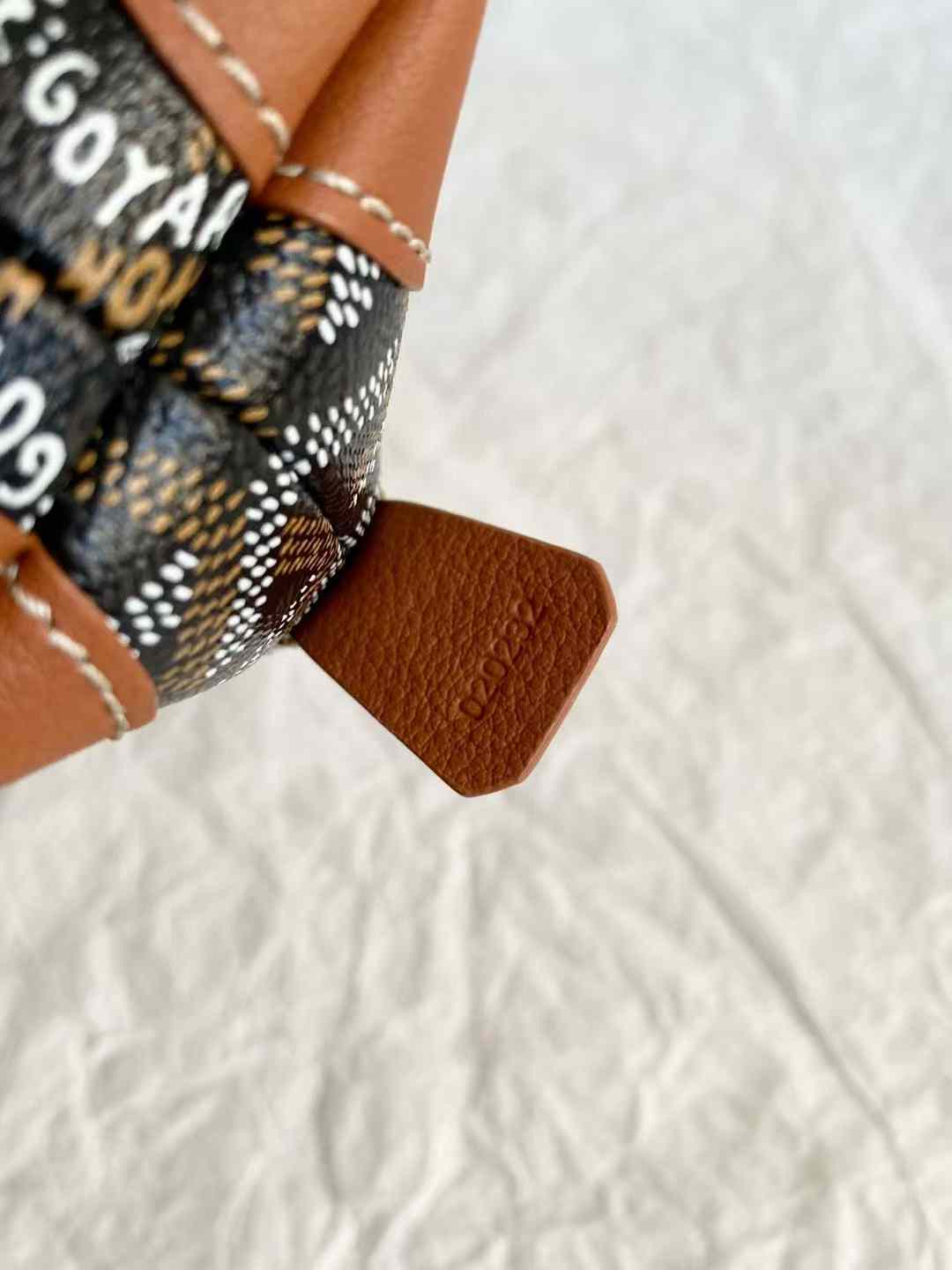 Goyard Vendôme Cosmetic Pouch view 25