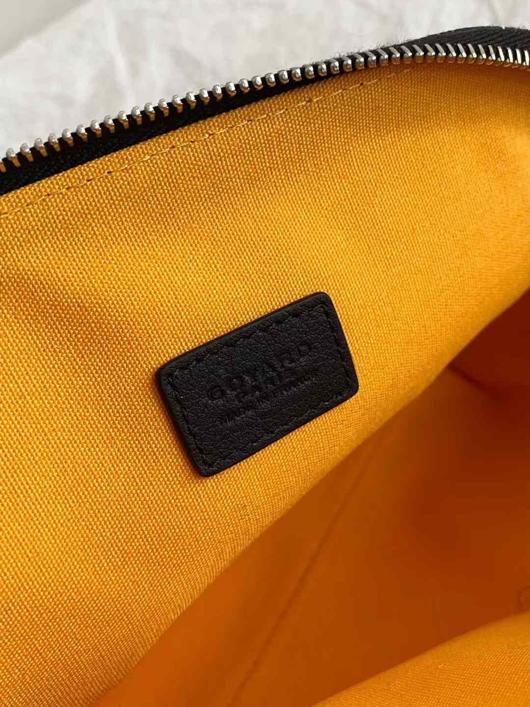 Goyard Vendôme Cosmetic Pouch view 35