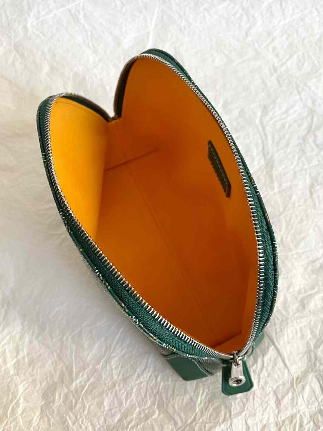 Goyard Vendôme Cosmetic Pouch view 9