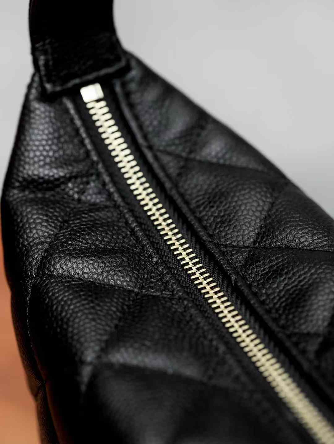Chanel 25C hand bag view 4
