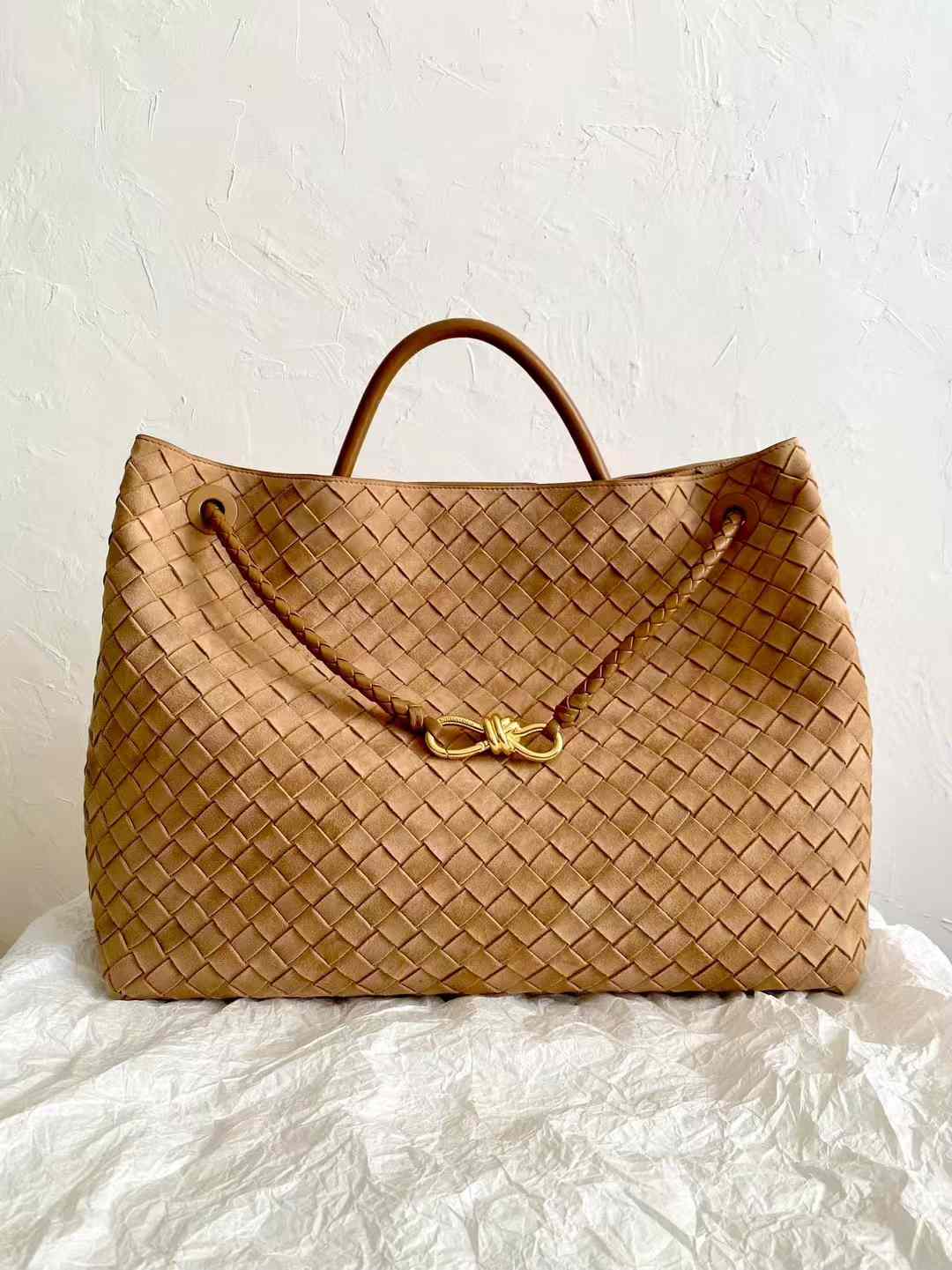 Bottega Veneta Andiamo view 2
