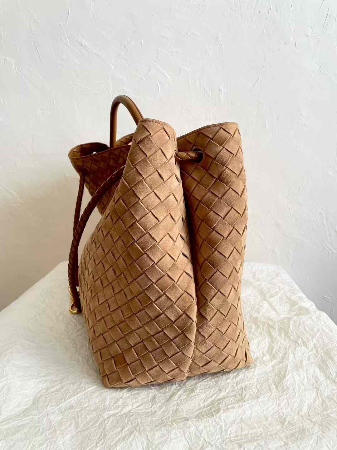 Bottega Veneta Andiamo view 3