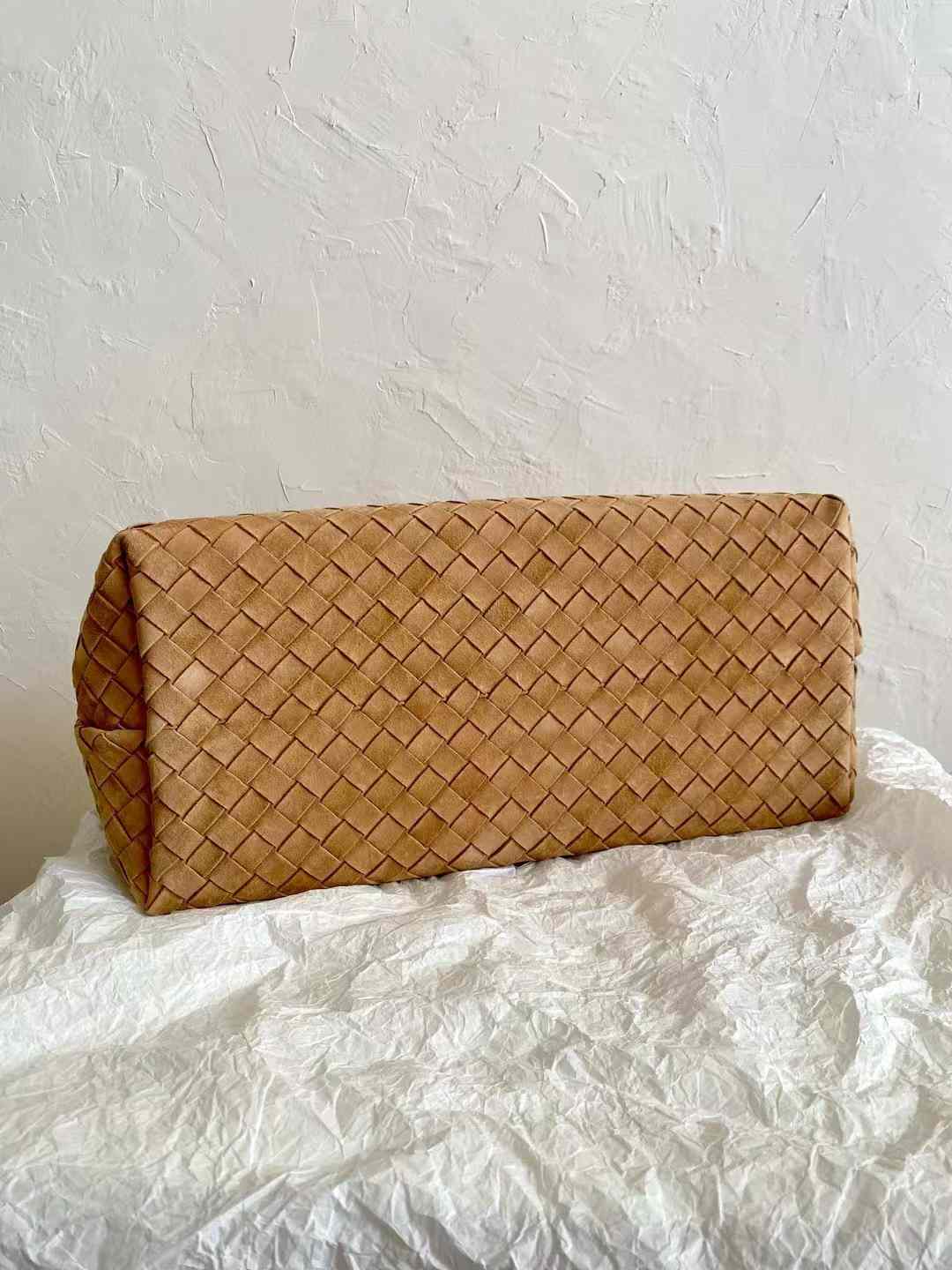 Bottega Veneta Andiamo view 4