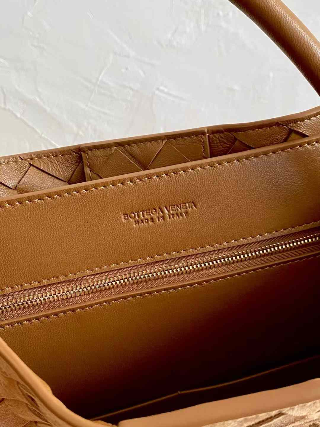 Bottega Veneta Andiamo view 7