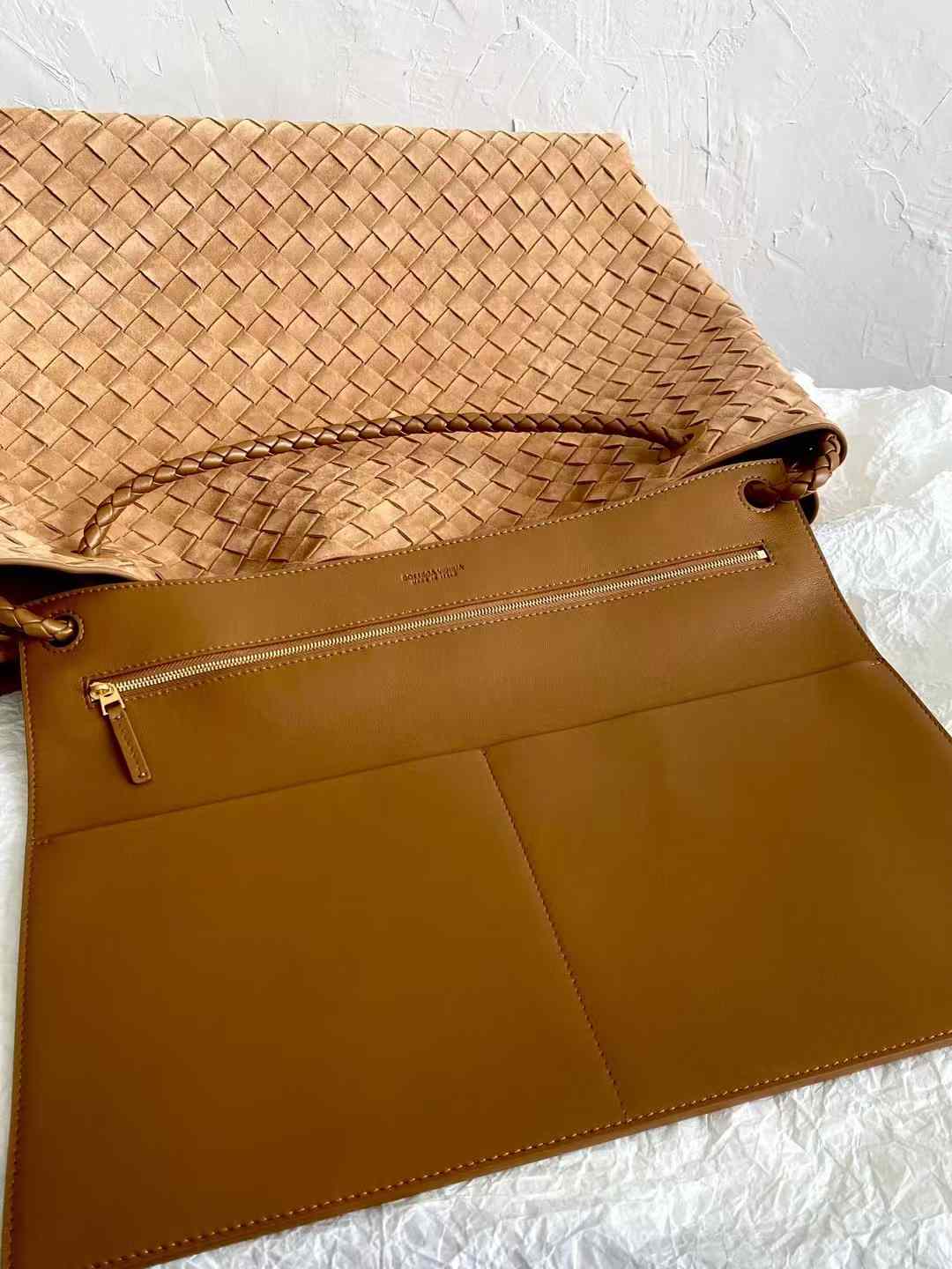 Bottega Veneta Andiamo view 8