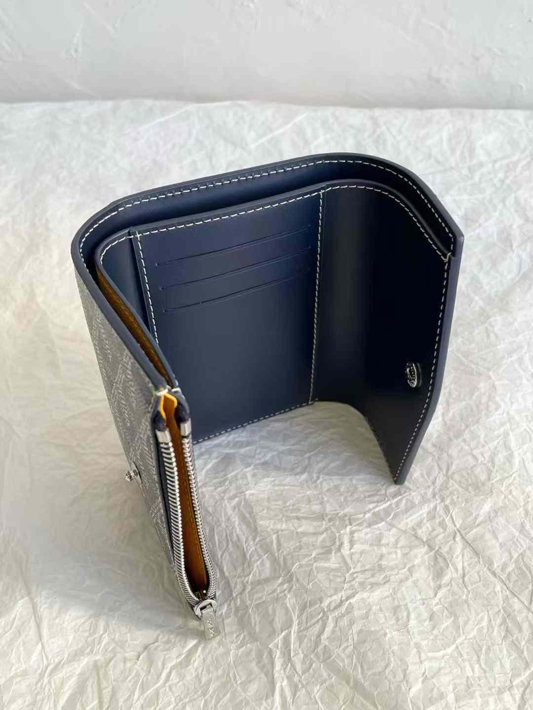 Goyard Saint-Gabriel wallet view 18