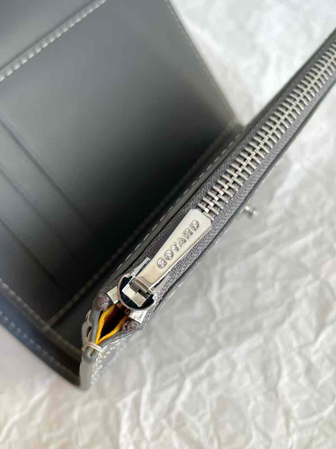 Goyard Saint-Gabriel wallet view 7