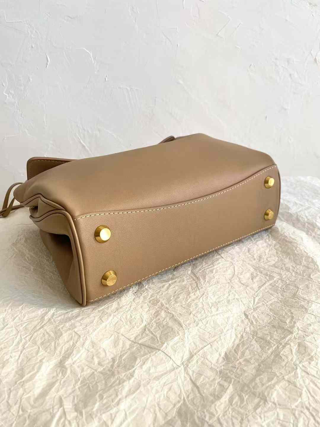 Balenciaga Women’s Rodeo Handbag in Latte view 4