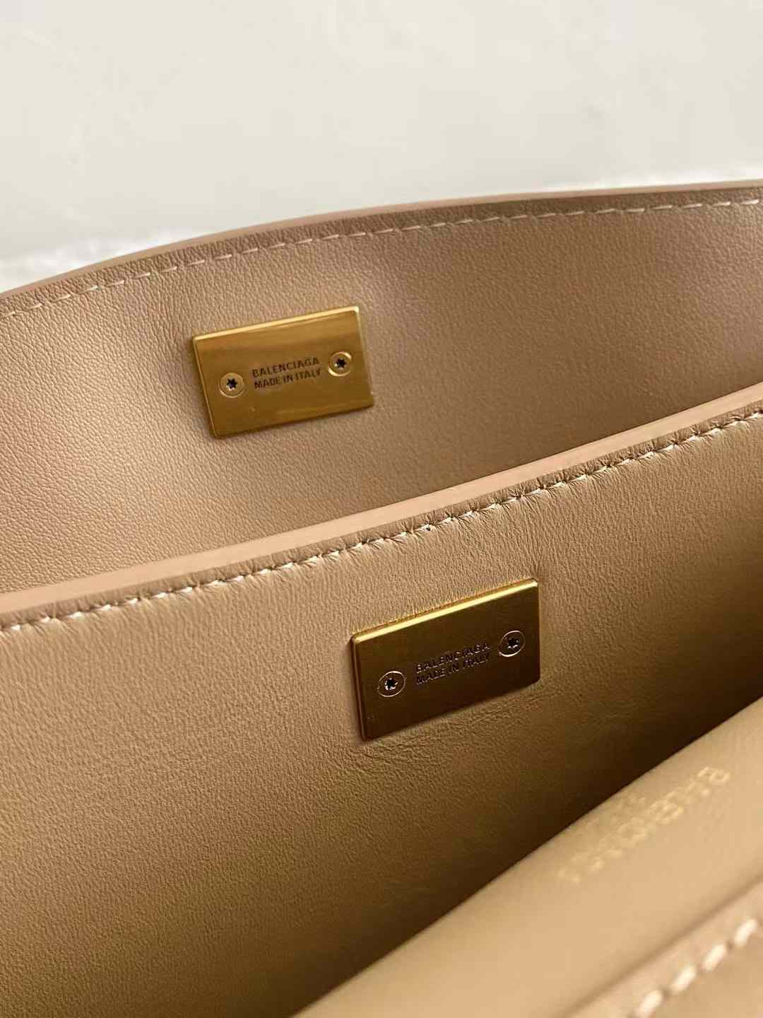 Balenciaga Women’s Rodeo Handbag in Latte view 7