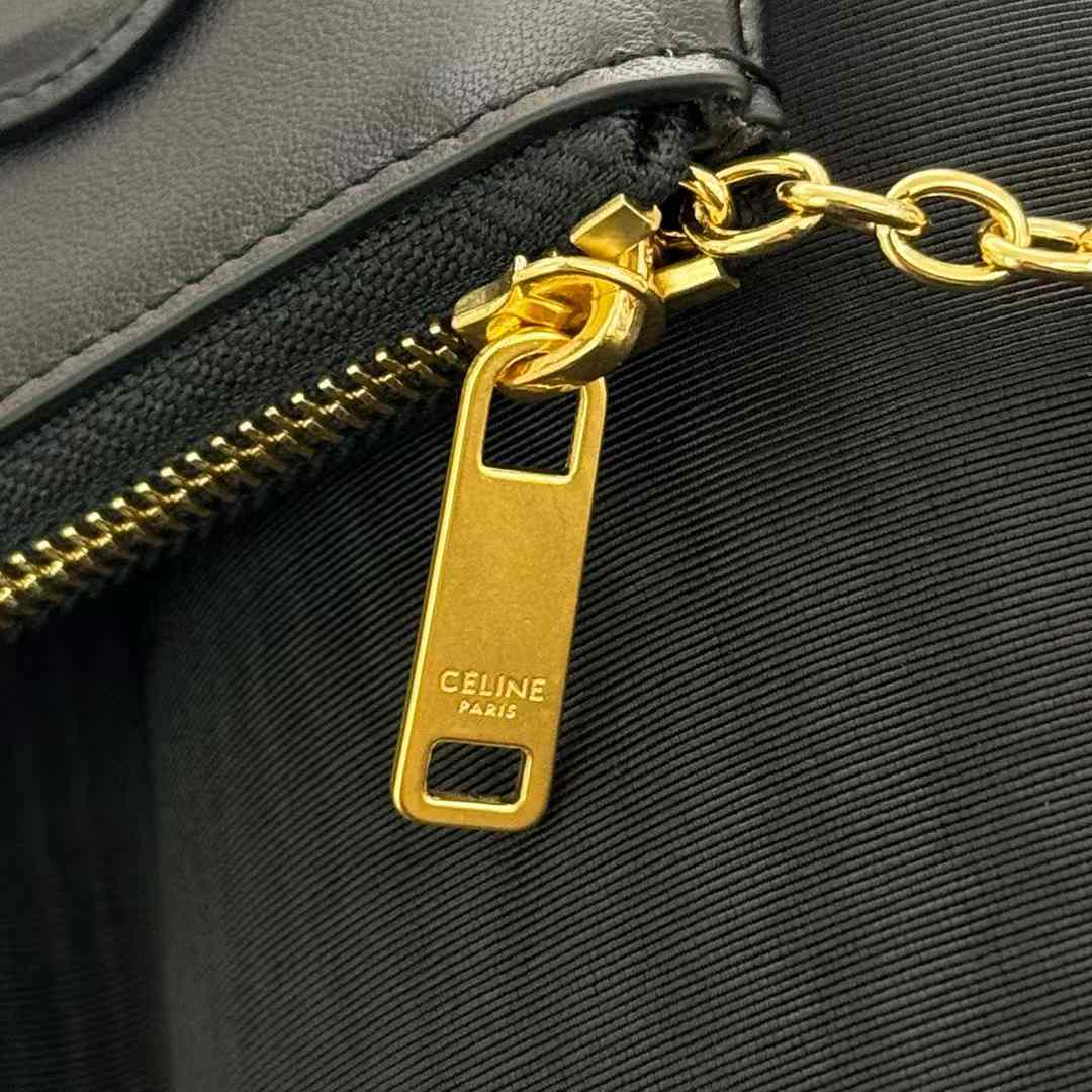 Celine Coin And Card Pouch Cuir Triomphe In Smooth Calfskin view 7