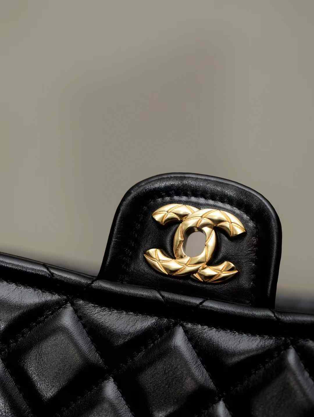 Chanel Flap Bag view 2