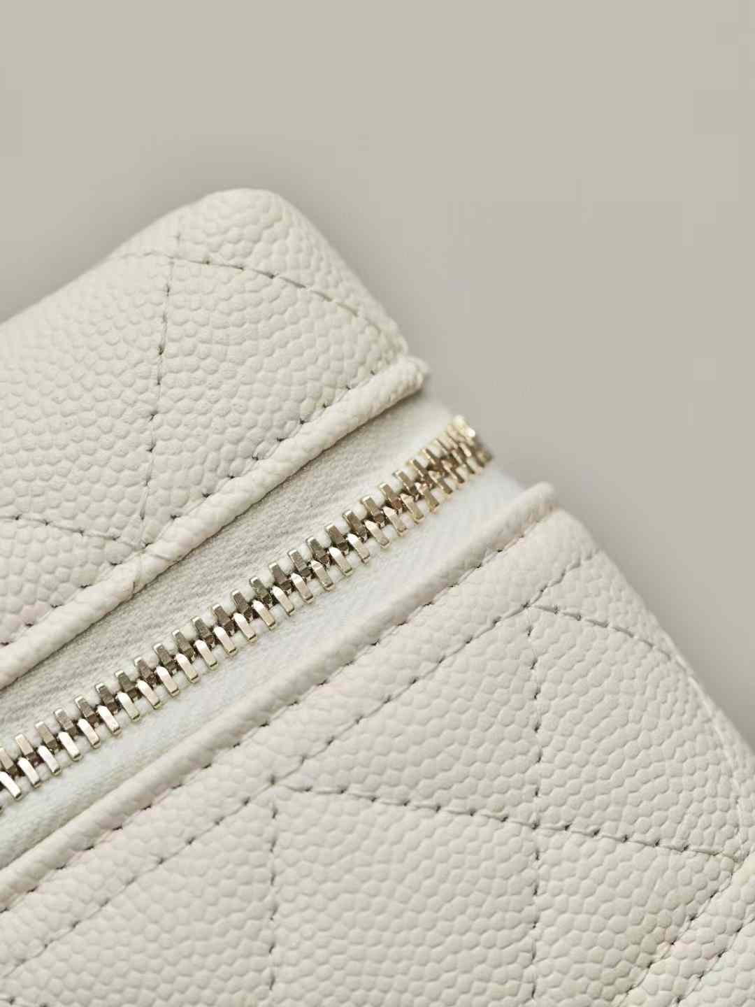 Chanel Long Vanity with Chain view 4