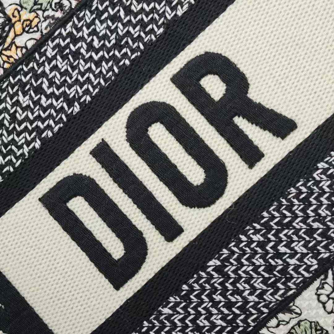 Dior Medium Book Tote view 5